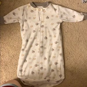 One piece zip sleepwear